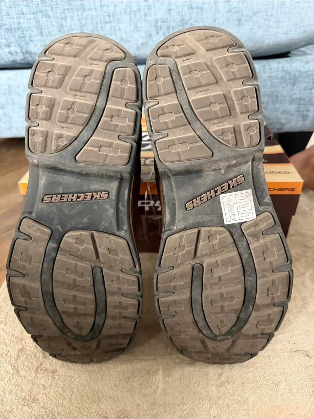 Skechers good used